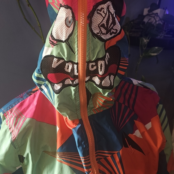 Volcom wind breaker jacket - Picture 2 of 9